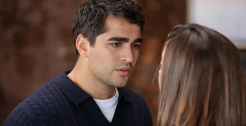 مسلسل الطائر الرفراف الحلقة 82 قصة عشق